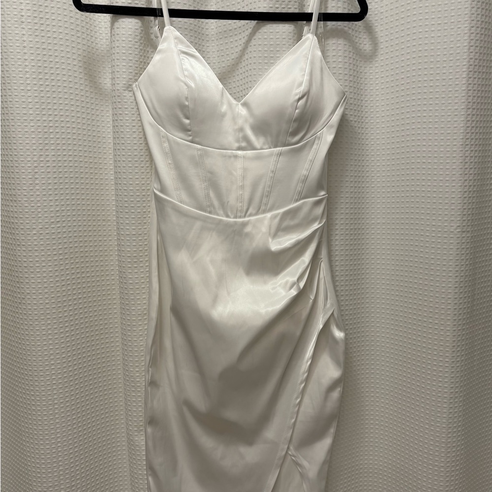 Privy Silky White Dress